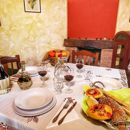 Holiday home Granaio *