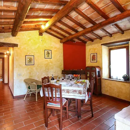 Holiday home Granaio